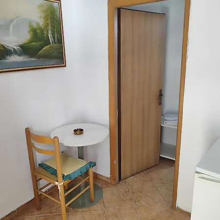 La Strada Aparthotel 3*